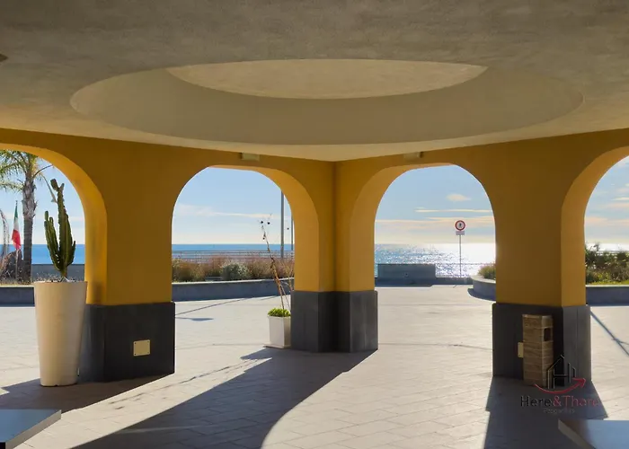 Authentic Caruggio - Typical Ligurian Experience لوانو